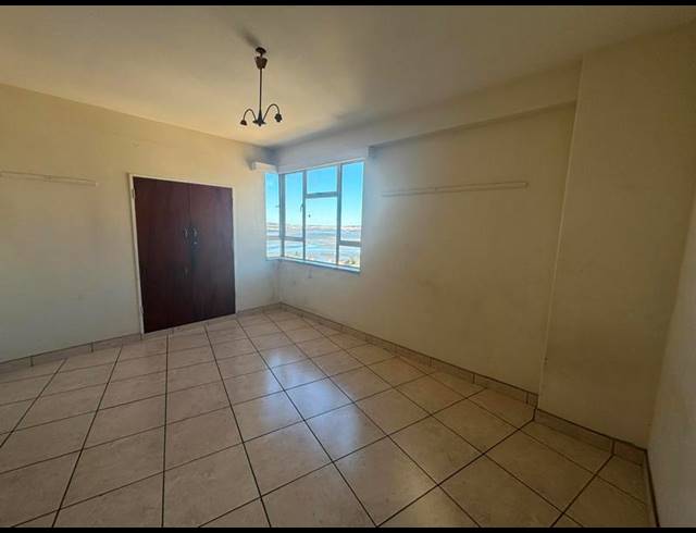 2 BEDROOM APARTMENT FOR SALE IN ESPLANADE